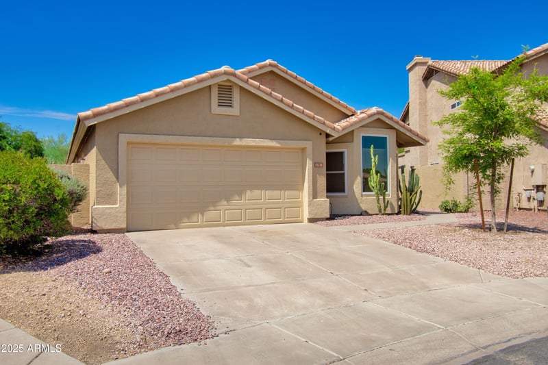 15238 42nd St, Phoenix, AZ 85044