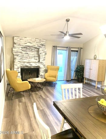 15239 37th Pl, Phoenix, AZ 85044