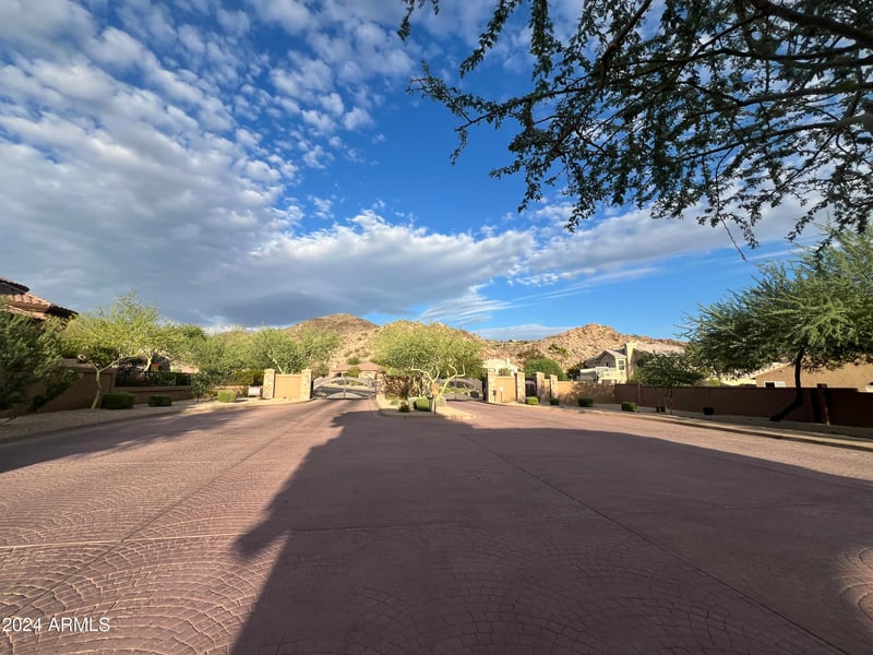 1524 Desert Willow Dr #1, Phoenix, AZ 85048