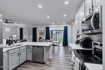 1524 Gary Way, Phoenix, AZ 85042