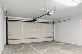 15243 52nd Dr, Glendale, AZ 85306