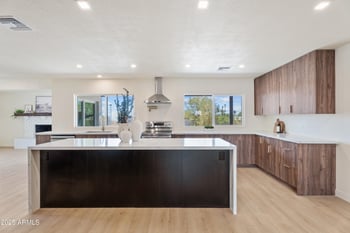 15244 7th Pl, Phoenix, AZ 85022