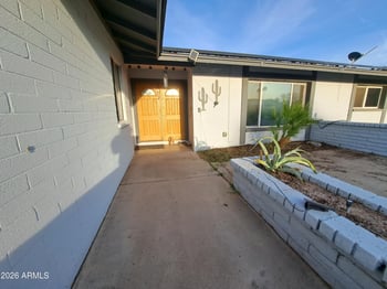 15247 52nd Ave, Glendale, AZ 85306