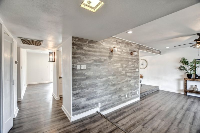15247 N 53rd Ave, Glendale, AZ 85306