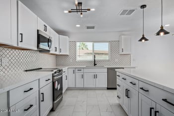 15248 38th St, Phoenix, AZ 85032