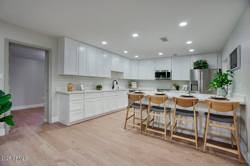 1525 25th St, Mesa, AZ 85213