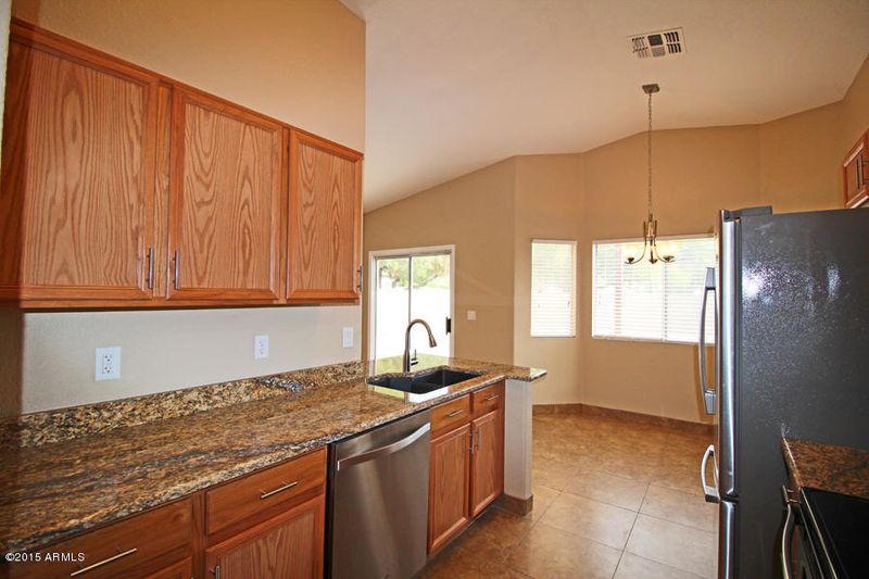 1525 E Mountain View Rd, Phoenix, AZ 85020