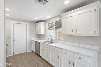 1525 El Alba Way, Chandler, AZ 85224