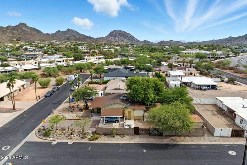1525 Loma Ln, Phoenix, AZ 85020