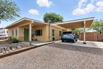 1525 Loma Ln, Phoenix, AZ 85020