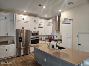 1525 Megan St, Gilbert, AZ 85295