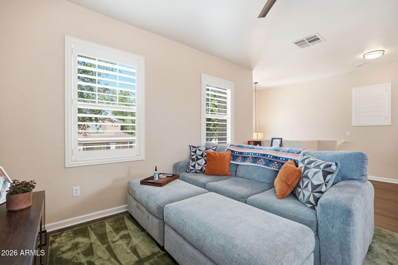 1525 S Owl Dr, Gilbert, AZ 85296