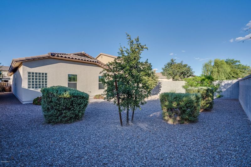 1525 W Crape Rd, San Tan Valley, AZ 85140