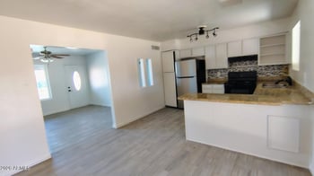 1525 W Hartford Ave, Phoenix, AZ 85023