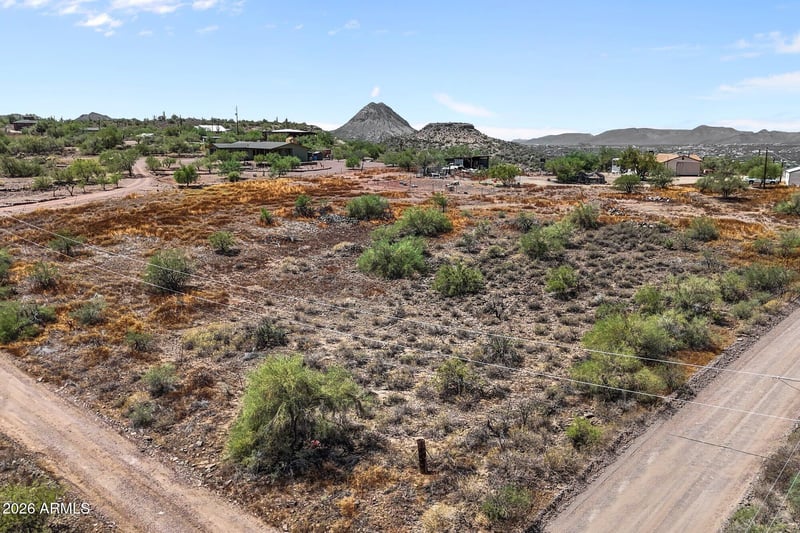 1525 W Lazy K Ranch Rd #'-', New River, AZ 85087