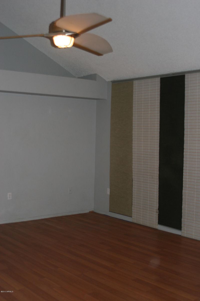 1526 E Commerce Ave, Gilbert, AZ 85234