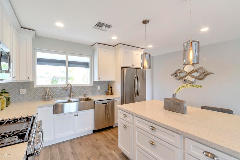 1526 E Edgemont Ave, Phoenix, AZ 85006