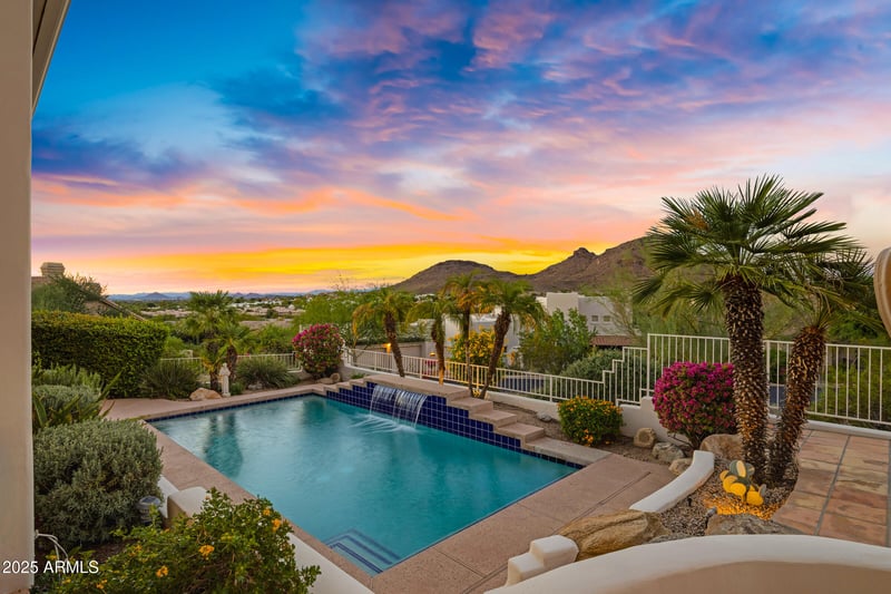 1526 Eugie Ave, Phoenix, AZ 85022