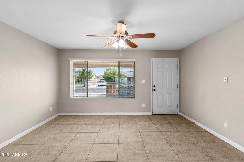 1526 Hartford Ave, Phoenix, AZ 85023
