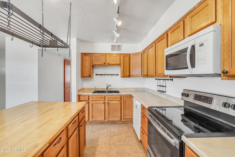1526 Huntington Dr, Tempe, AZ 85282