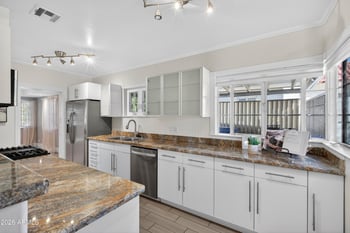 1526 Wilshire Dr, Phoenix, AZ 85007