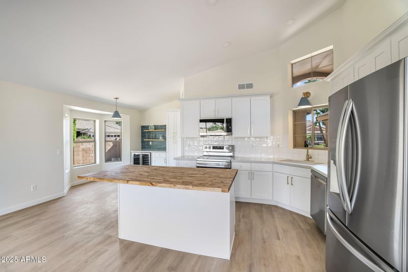 15264 Mulberry Dr, Goodyear, AZ 85395