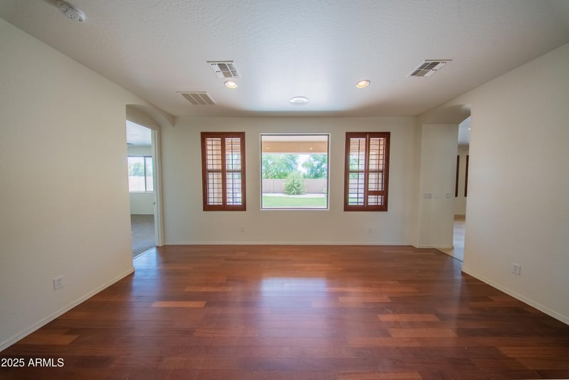 15265 Montecito Ave, Goodyear, AZ 85395