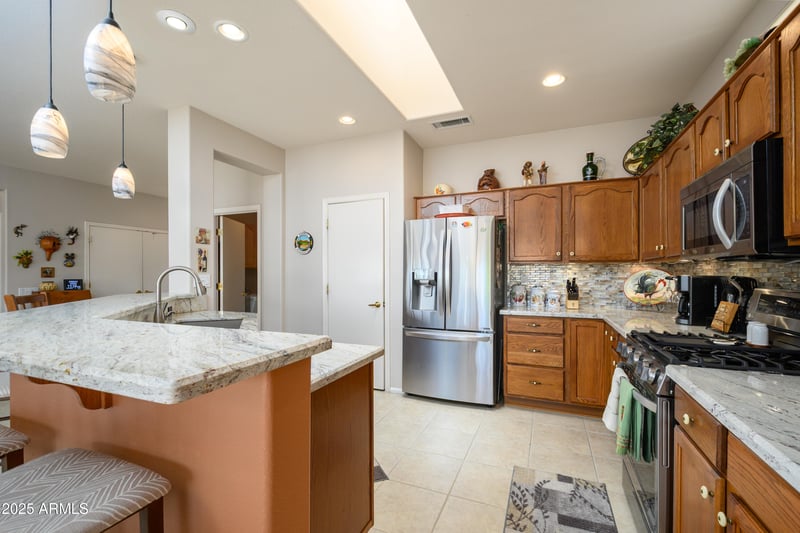 15266 Pinehurst Ln, Surprise, AZ 85374