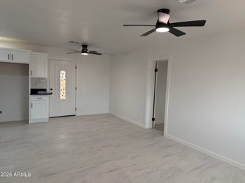 1527 Grovers Ave, Phoenix, AZ 85023