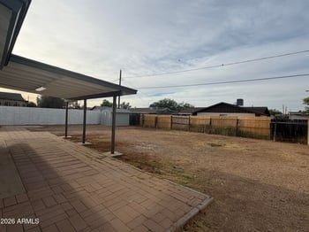 1527 Grovers Ave, Phoenix, AZ 85023