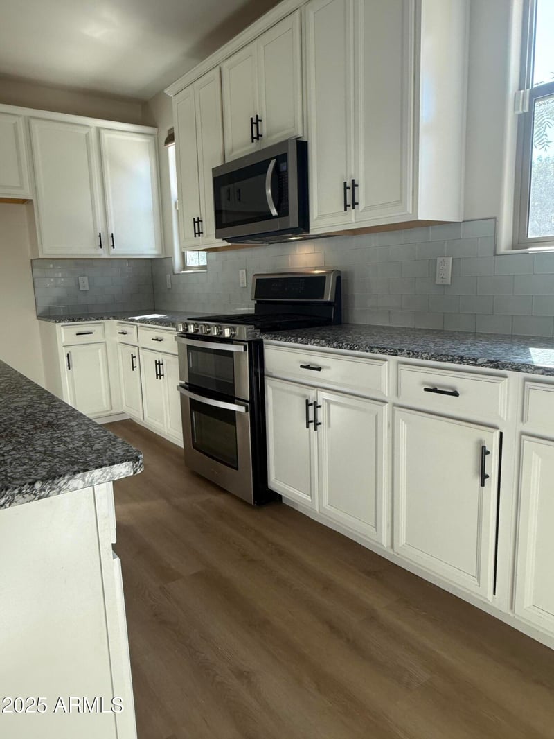 1527 Loren Ln, Gilbert, AZ 85296