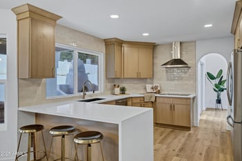 1527 Mission Ln, Phoenix, AZ 85020