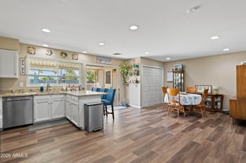 1527 Alamo Dr, Chandler, AZ 85224