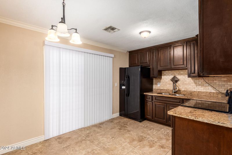 1527 W Carson Rd, Phoenix, AZ 85041