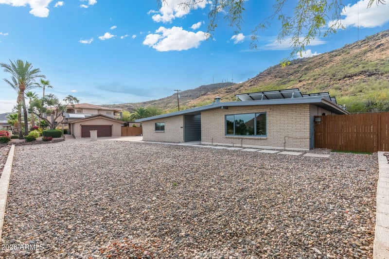 1527 W Windrose Dr, Phoenix, AZ 85029