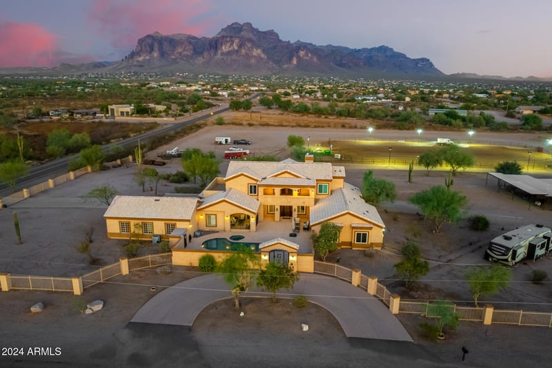 1527 Wickiup Rd, Apache Junction, AZ 85119