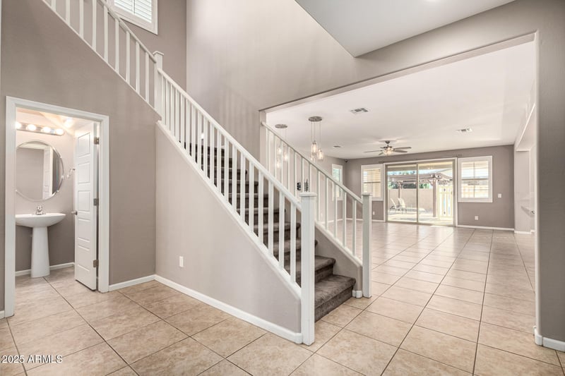 1527 Windhaven Ave, Gilbert, AZ 85233