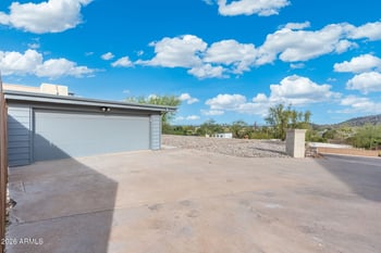1527 Windrose Dr, Phoenix, AZ 85029