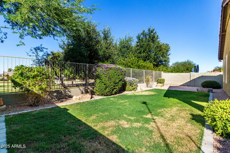 15270 Banff Ln, Surprise, AZ 85379