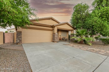 15276 Edgemont Ave, Goodyear, AZ 85395