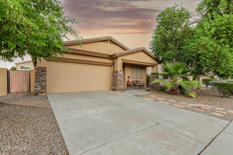 15276 Edgemont Ave, Goodyear, AZ 85395
