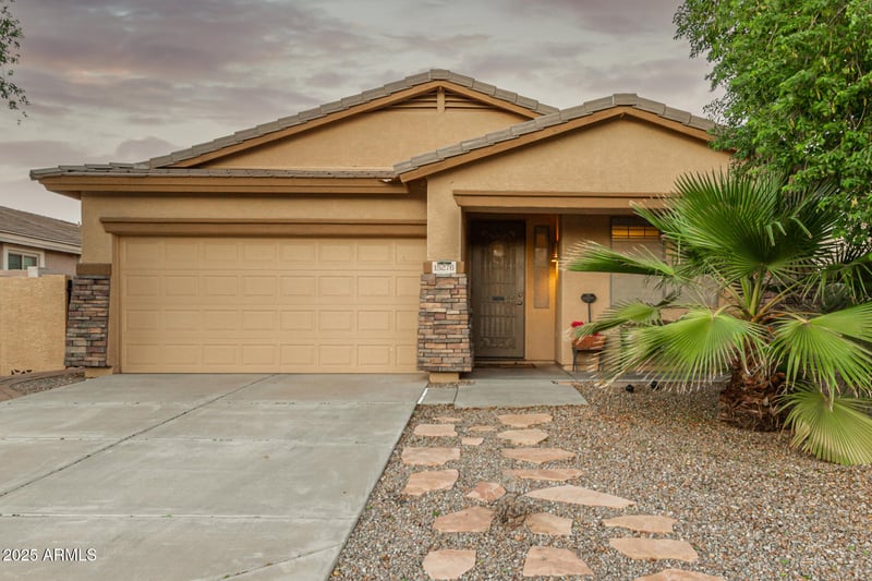 15276 Edgemont Ave, Goodyear, AZ 85395