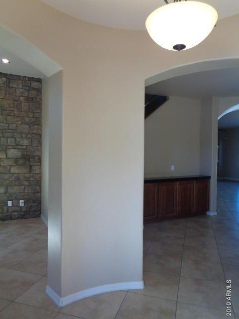 1528 E Apollo Rd, Phoenix, AZ 85042