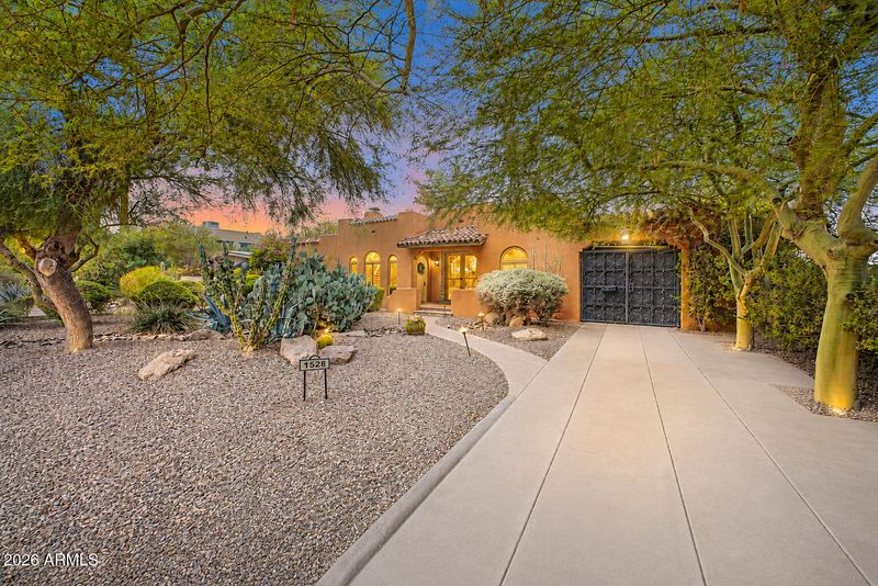 1528 E Coronado Rd, Phoenix, AZ 85006