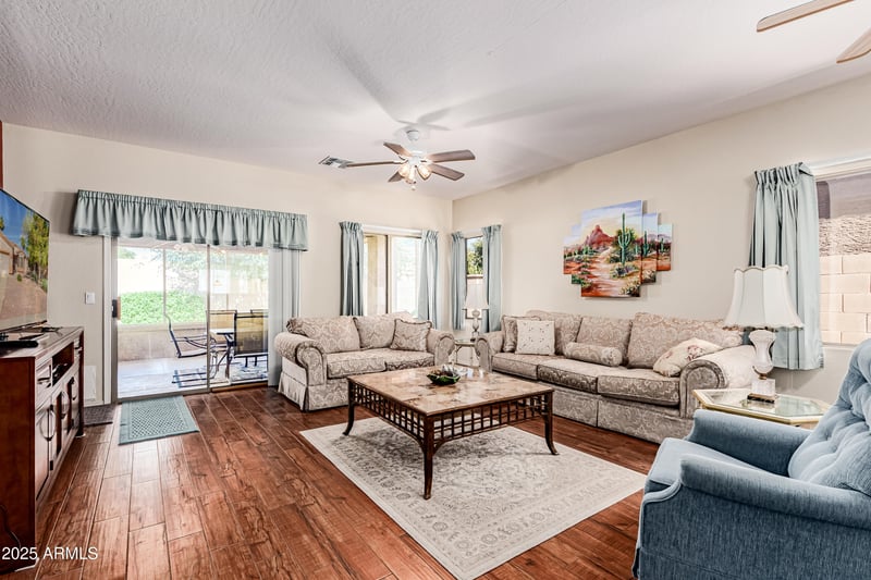 15282 Country Gables Dr, Surprise, AZ 85379