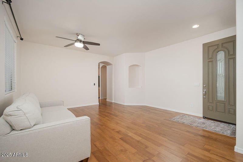 15292 Edgemont Ave, Goodyear, AZ 85395