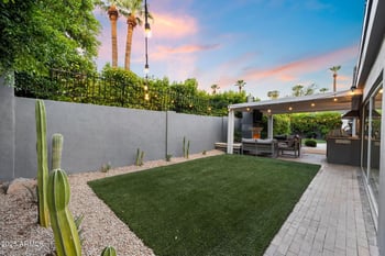 153 Country Club Dr, Phoenix, AZ 85014