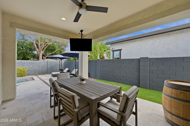 153 N Abalone Dr, Gilbert, AZ 85233
