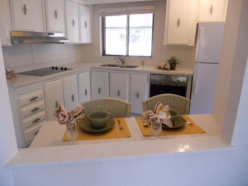 1530 E Anderson Dr, Phoenix, AZ 85022