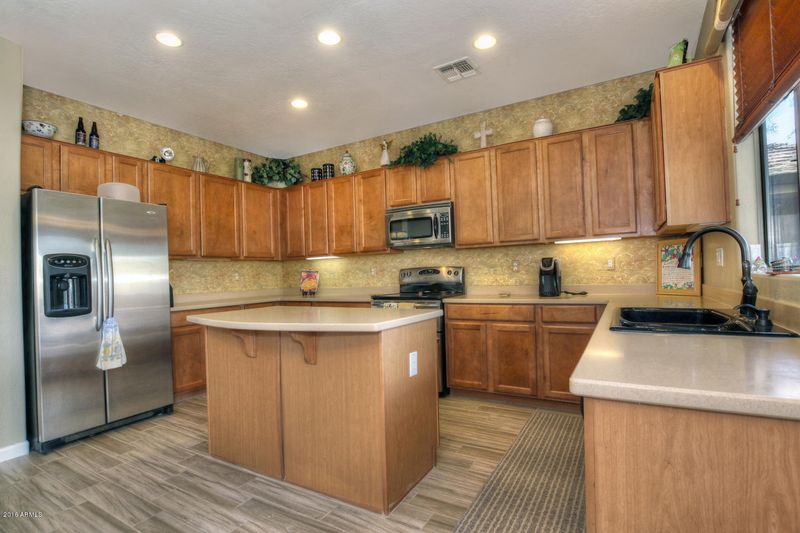 1530 E Nightingale Ln, Gilbert, AZ 85298